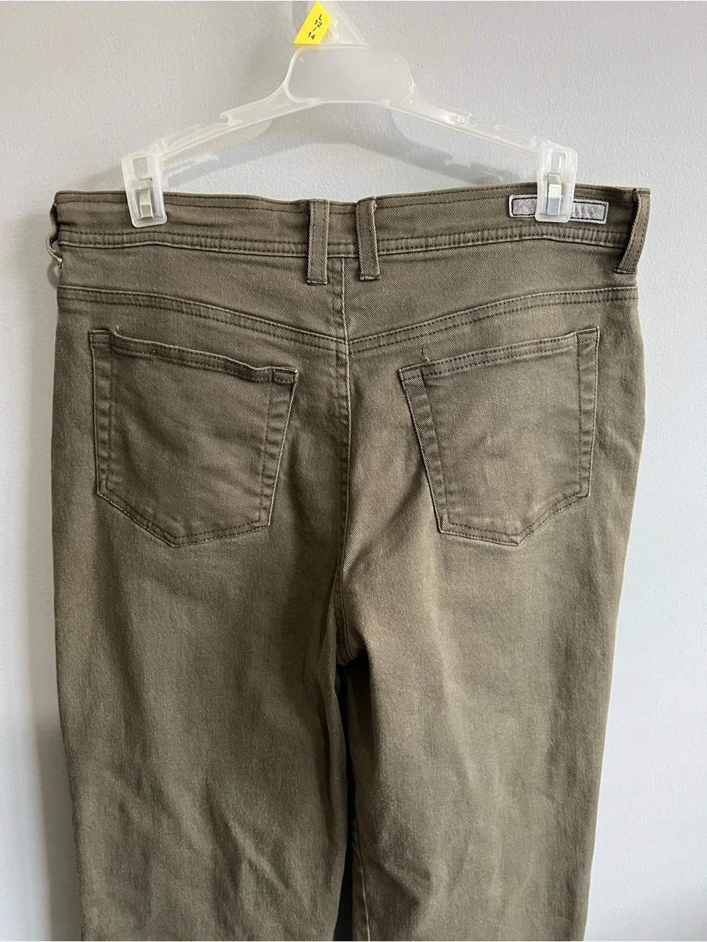 Gloria Vanderbilt Size 10 Green Straight Leg Jeans 5 Pocket Design